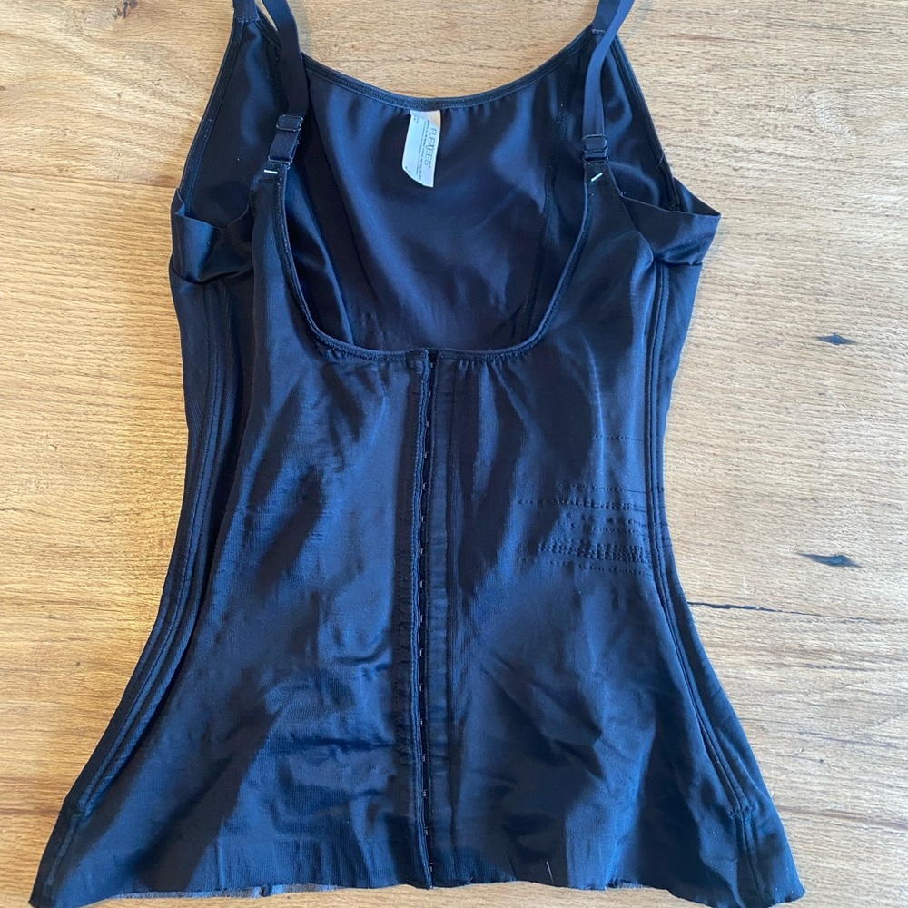 Flexees Black Sleeveless Bustier Bodysuit women’s Small Preloved